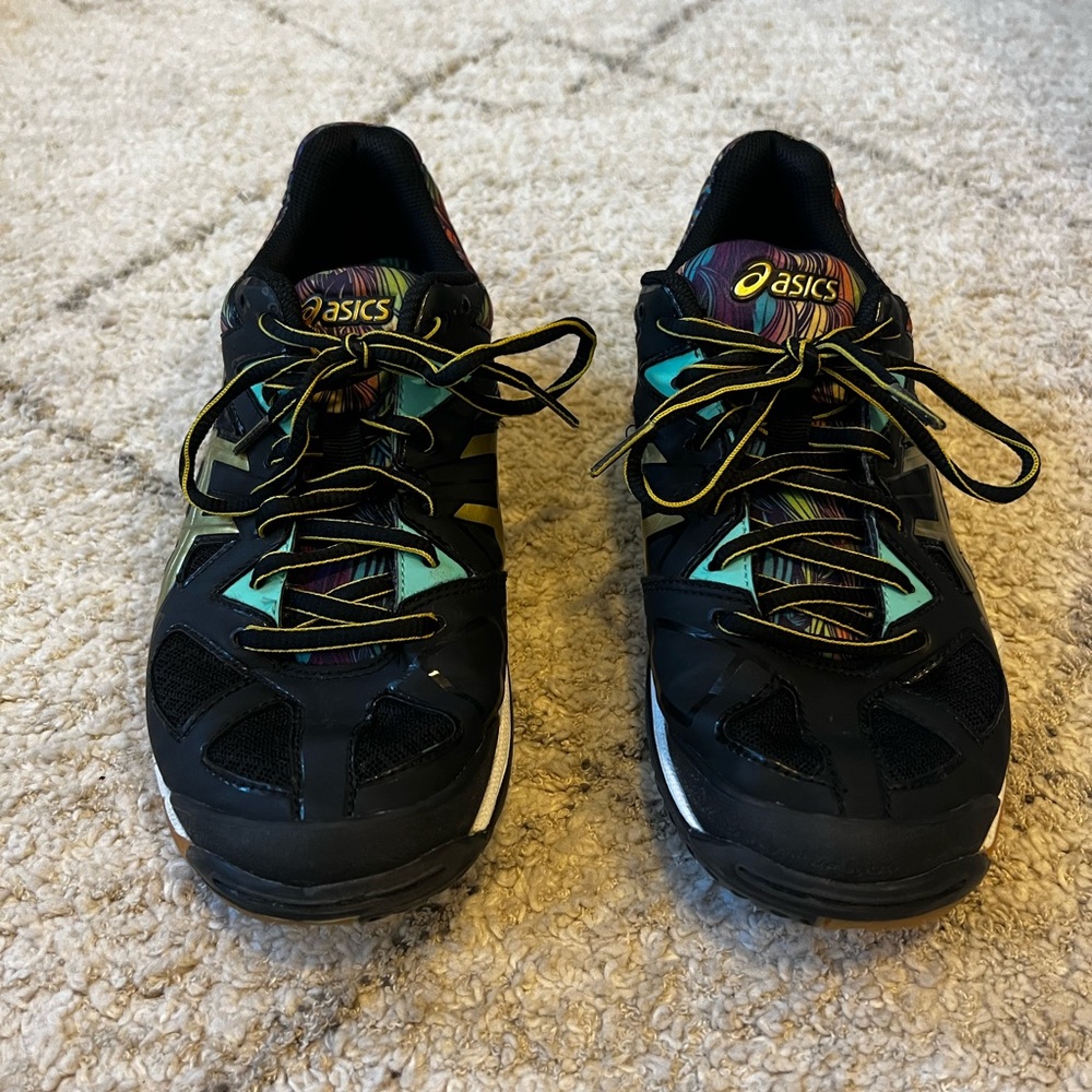 ASICS Women’s size 6.5 volleyball shoes - Kerri Walsh Jennings special edition
